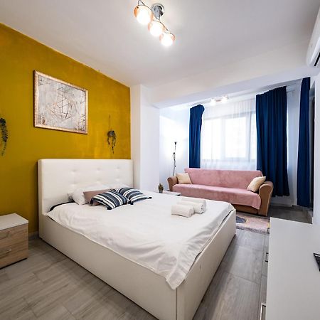 The Golden Studio - With Free Gym บูคาเรสต์ ภายนอก รูปภาพ