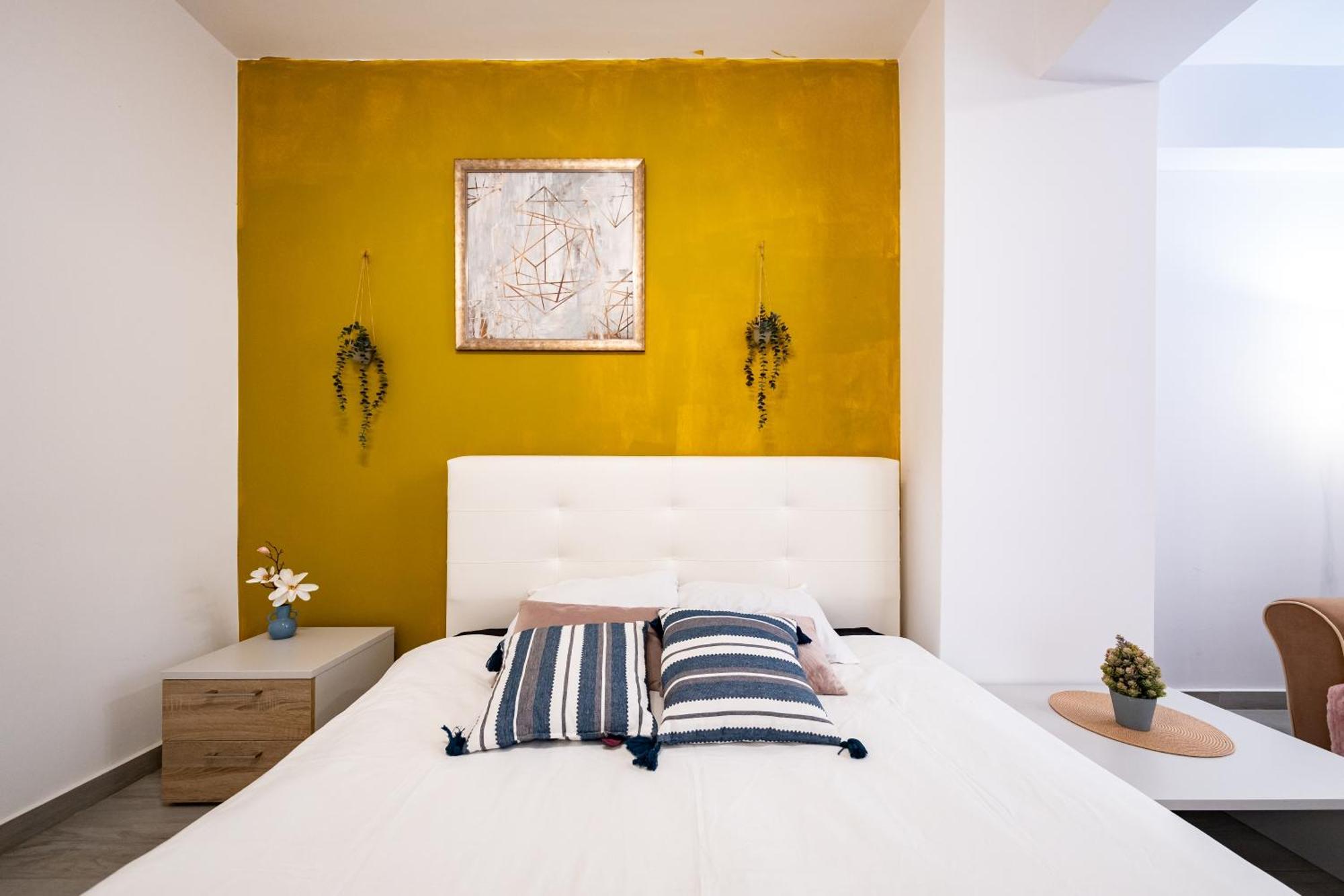 The Golden Studio - With Free Gym บูคาเรสต์ ภายนอก รูปภาพ